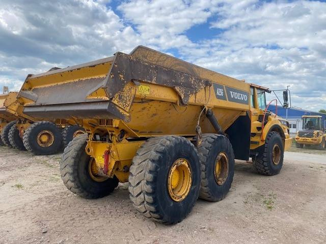 Volvo A 25 G MIETE / RENTAL (12002210) - Zglobni istovarivač: slika Volvo A 25 G MIETE / RENTAL (12002210) - Zglobni istovarivač Volvo A 25 G MIETE / RENTAL (12002210) - Zglobni istovarivač: slika Volvo A 25 G MIETE / RENTAL (12002210) - Zglobni istovarivač
