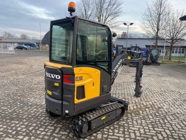 Volvo EC 20 E MIETE / RENTAL (12001812) - Mini bager: slika Volvo EC 20 E MIETE / RENTAL (12001812) - Mini bager Volvo EC 20 E MIETE / RENTAL (12001812) - Mini bager: slika Volvo EC 20 E MIETE / RENTAL (12001812) - Mini bager