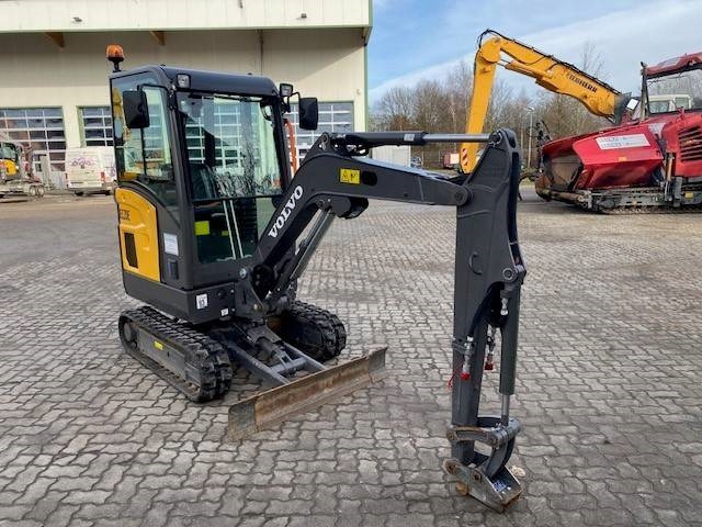 Mini bager Volvo EC 20 E MIETE / RENTAL (12002071): slika Mini bager Volvo EC 20 E MIETE / RENTAL (12002071) Mini bager Volvo EC 20 E MIETE / RENTAL (12002071): slika Mini bager Volvo EC 20 E MIETE / RENTAL (12002071)
