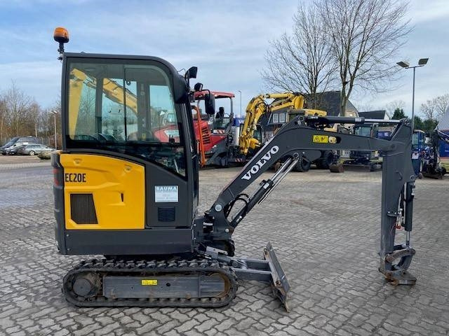 Mini bager Volvo EC 20 E MIETE / RENTAL (12002071): slika Mini bager Volvo EC 20 E MIETE / RENTAL (12002071) Mini bager Volvo EC 20 E MIETE / RENTAL (12002071): slika Mini bager Volvo EC 20 E MIETE / RENTAL (12002071)