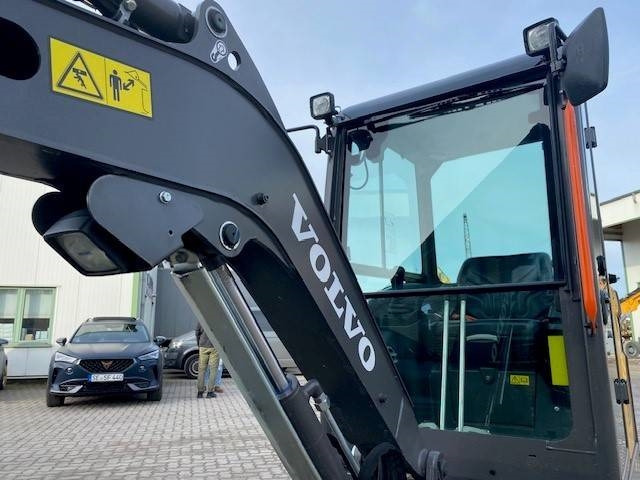 Mini bager Volvo EC 20 E MIETE / RENTAL (12002071): slika Mini bager Volvo EC 20 E MIETE / RENTAL (12002071) Mini bager Volvo EC 20 E MIETE / RENTAL (12002071): slika Mini bager Volvo EC 20 E MIETE / RENTAL (12002071)
