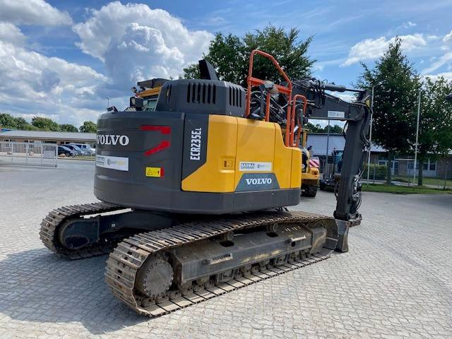 Volvo ECR 235 E L MIETE / RENTAL (12001016) - Bager gusjeničar: slika Volvo ECR 235 E L MIETE / RENTAL (12001016) - Bager gusjeničar Volvo ECR 235 E L MIETE / RENTAL (12001016) - Bager gusjeničar: slika Volvo ECR 235 E L MIETE / RENTAL (12001016) - Bager gusjeničar