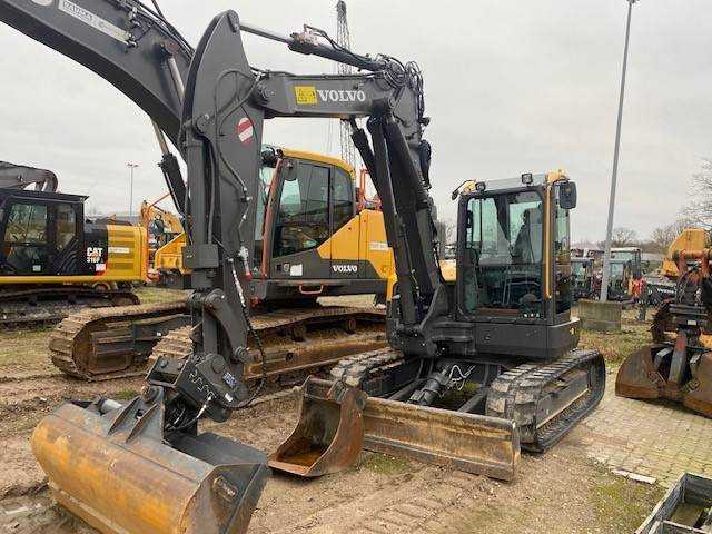 Volvo ECR 88 D X1+X3, VAH MIETE / RENTAL (12002080) - Mini bager: slika Volvo ECR 88 D X1+X3, VAH MIETE / RENTAL (12002080) - Mini bager Volvo ECR 88 D X1+X3, VAH MIETE / RENTAL (12002080) - Mini bager: slika Volvo ECR 88 D X1+X3, VAH MIETE / RENTAL (12002080) - Mini bager