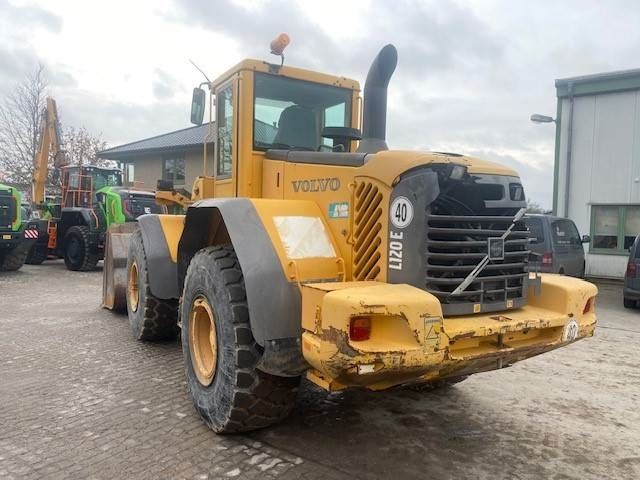 Volvo L 120 E (12005672) - Utovarivač na kotačima: slika Volvo L 120 E (12005672) - Utovarivač na kotačima Volvo L 120 E (12005672) - Utovarivač na kotačima: slika Volvo L 120 E (12005672) - Utovarivač na kotačima