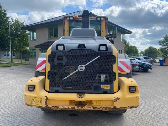 Volvo L 120 H (12005485) - Utovarivač na kotačima: slika Volvo L 120 H (12005485) - Utovarivač na kotačima Volvo L 120 H (12005485) - Utovarivač na kotačima: slika Volvo L 120 H (12005485) - Utovarivač na kotačima
