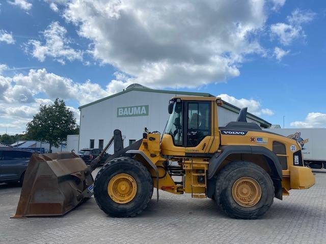 Volvo L 120 H (12005485) - Utovarivač na kotačima: slika Volvo L 120 H (12005485) - Utovarivač na kotačima Volvo L 120 H (12005485) - Utovarivač na kotačima: slika Volvo L 120 H (12005485) - Utovarivač na kotačima