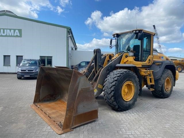 Volvo L 120 H (12005485) - Utovarivač na kotačima: slika Volvo L 120 H (12005485) - Utovarivač na kotačima Volvo L 120 H (12005485) - Utovarivač na kotačima: slika Volvo L 120 H (12005485) - Utovarivač na kotačima