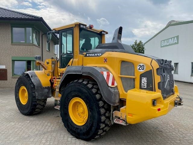 Volvo L 120 H AT-Motor (12005333) - Utovarivač na kotačima: slika Volvo L 120 H AT-Motor (12005333) - Utovarivač na kotačima Volvo L 120 H AT-Motor (12005333) - Utovarivač na kotačima: slika Volvo L 120 H AT-Motor (12005333) - Utovarivač na kotačima