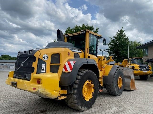 Volvo L 120 H MIETE / RENTAL (12001931) - Utovarivač na kotačima: slika Volvo L 120 H MIETE / RENTAL (12001931) - Utovarivač na kotačima Volvo L 120 H MIETE / RENTAL (12001931) - Utovarivač na kotačima: slika Volvo L 120 H MIETE / RENTAL (12001931) - Utovarivač na kotačima