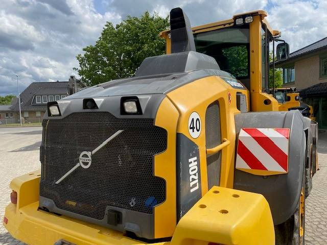 Zakup Volvo L 120 H MIETE / RENTAL (12001931) Volvo L 120 H MIETE / RENTAL (12001931): slika Zakup Volvo L 120 H MIETE / RENTAL (12001931) Volvo L 120 H MIETE / RENTAL (12001931)