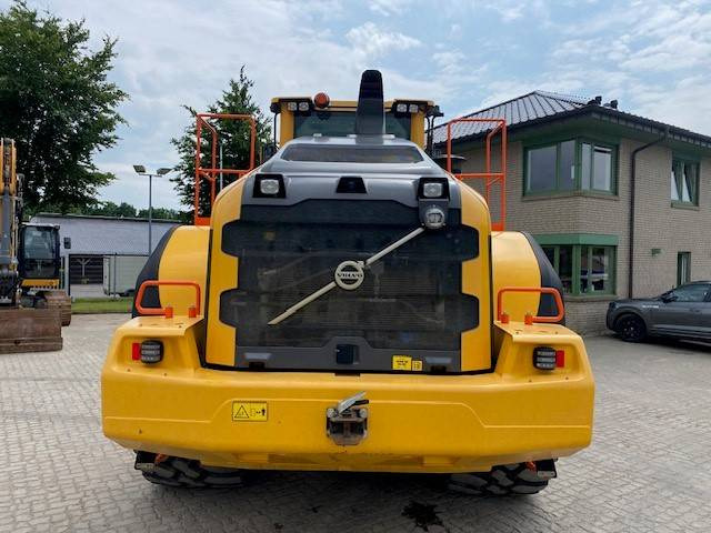 Volvo L 260 H MIETE / RENTAL (12002252) - Utovarivač na kotačima: slika Volvo L 260 H MIETE / RENTAL (12002252) - Utovarivač na kotačima Volvo L 260 H MIETE / RENTAL (12002252) - Utovarivač na kotačima: slika Volvo L 260 H MIETE / RENTAL (12002252) - Utovarivač na kotačima