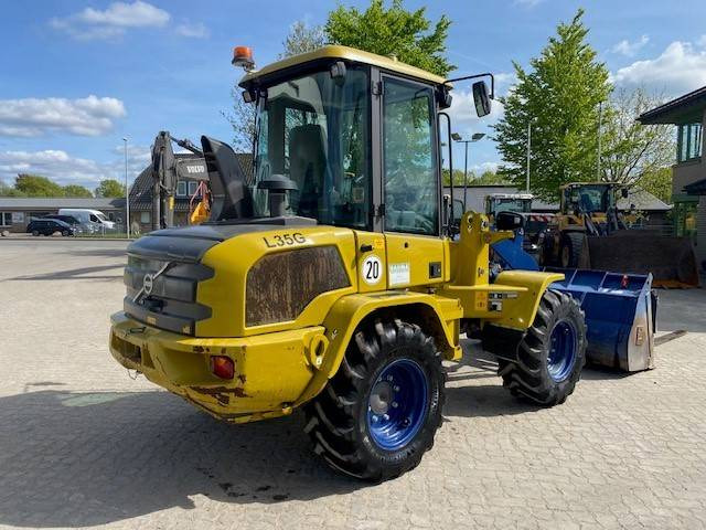 Volvo L 35 G MIETE / RENTAL (12002209) - Utovarivač na kotačima: slika Volvo L 35 G MIETE / RENTAL (12002209) - Utovarivač na kotačima Volvo L 35 G MIETE / RENTAL (12002209) - Utovarivač na kotačima: slika Volvo L 35 G MIETE / RENTAL (12002209) - Utovarivač na kotačima