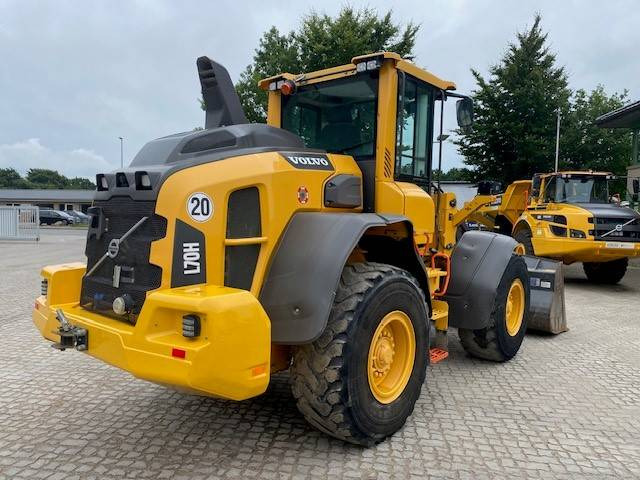 Volvo L 70 H MIETE / RENTAL (12005472) - Utovarivač na kotačima: slika Volvo L 70 H MIETE / RENTAL (12005472) - Utovarivač na kotačima Volvo L 70 H MIETE / RENTAL (12005472) - Utovarivač na kotačima: slika Volvo L 70 H MIETE / RENTAL (12005472) - Utovarivač na kotačima