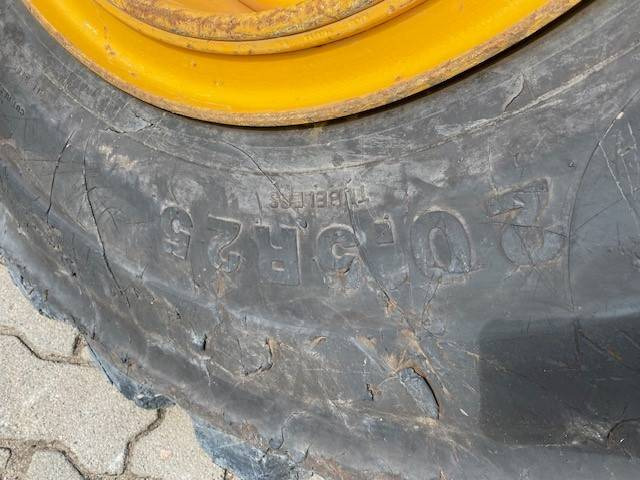 Zakup Volvo L 90 H MIETE / RENTAL (12002215) Volvo L 90 H MIETE / RENTAL (12002215): slika Zakup Volvo L 90 H MIETE / RENTAL (12002215) Volvo L 90 H MIETE / RENTAL (12002215)