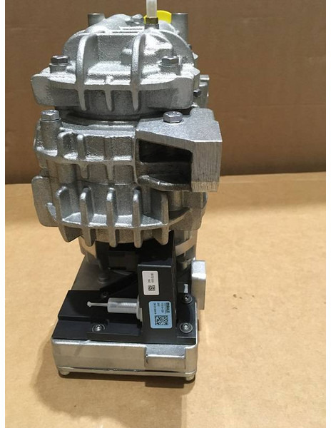 Volvo VOE 22425313 Luftpumpe COMBUSTION AIR BLOWER - Motor za Građevinski strojevi: slika Volvo VOE 22425313 Luftpumpe COMBUSTION AIR BLOWER - Motor za Građevinski strojevi Volvo VOE 22425313 Luftpumpe COMBUSTION AIR BLOWER - Motor za Građevinski strojevi: slika Volvo VOE 22425313 Luftpumpe COMBUSTION AIR BLOWER - Motor za Građevinski strojevi