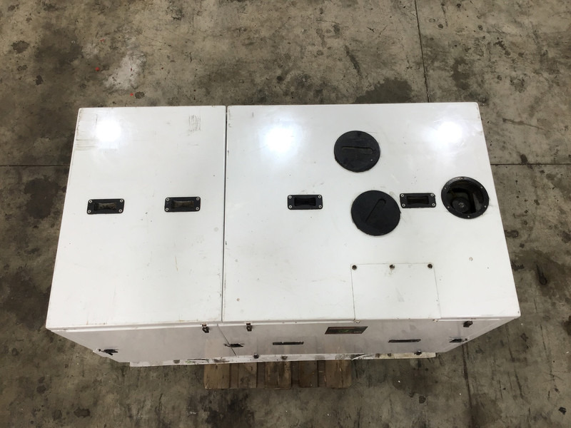 Caterpillar 3054NA GENERATOR 42.5 KVA USED - Generatorski set: slika Caterpillar 3054NA GENERATOR 42.5 KVA USED - Generatorski set Caterpillar 3054NA GENERATOR 42.5 KVA USED - Generatorski set: slika Caterpillar 3054NA GENERATOR 42.5 KVA USED - Generatorski set