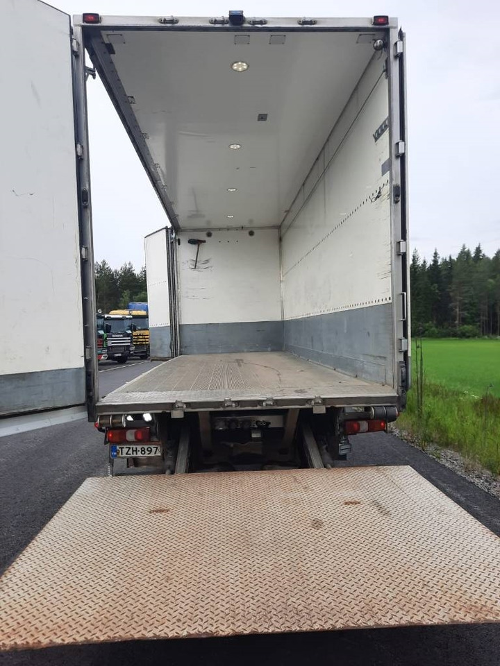 Zakup Mercedes-Benz Actros 2551  Mercedes-Benz Actros 2551: slika Zakup Mercedes-Benz Actros 2551  Mercedes-Benz Actros 2551