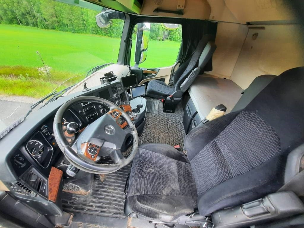 Zakup Mercedes-Benz Actros 2551  Mercedes-Benz Actros 2551: slika Zakup Mercedes-Benz Actros 2551  Mercedes-Benz Actros 2551