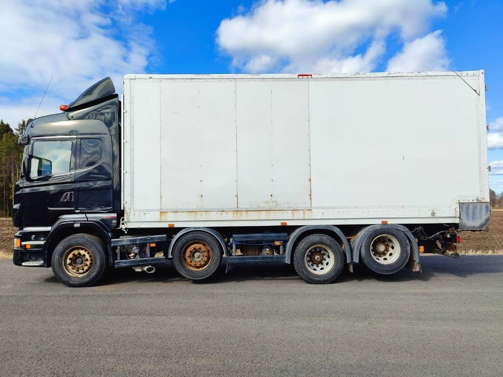 Scania R 500 8x2 4700 - Kamion sandučar: slika Scania R 500 8x2 4700 - Kamion sandučar Scania R 500 8x2 4700 - Kamion sandučar: slika Scania R 500 8x2 4700 - Kamion sandučar