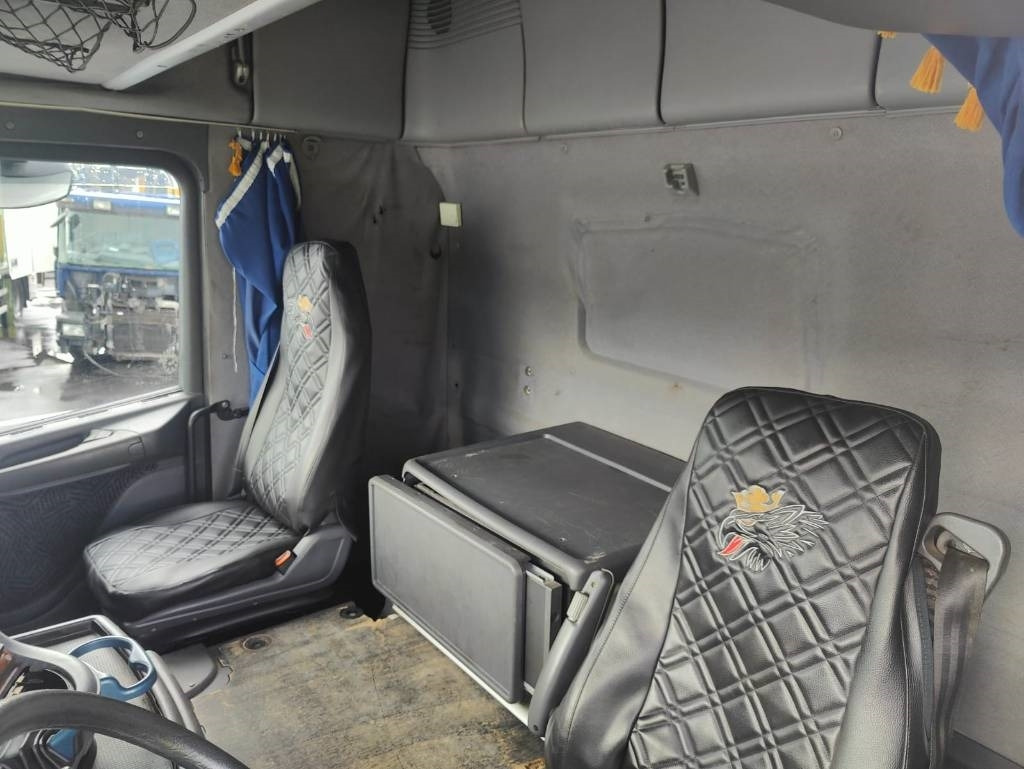 Tegljač Scania R 164: slika Tegljač Scania R 164