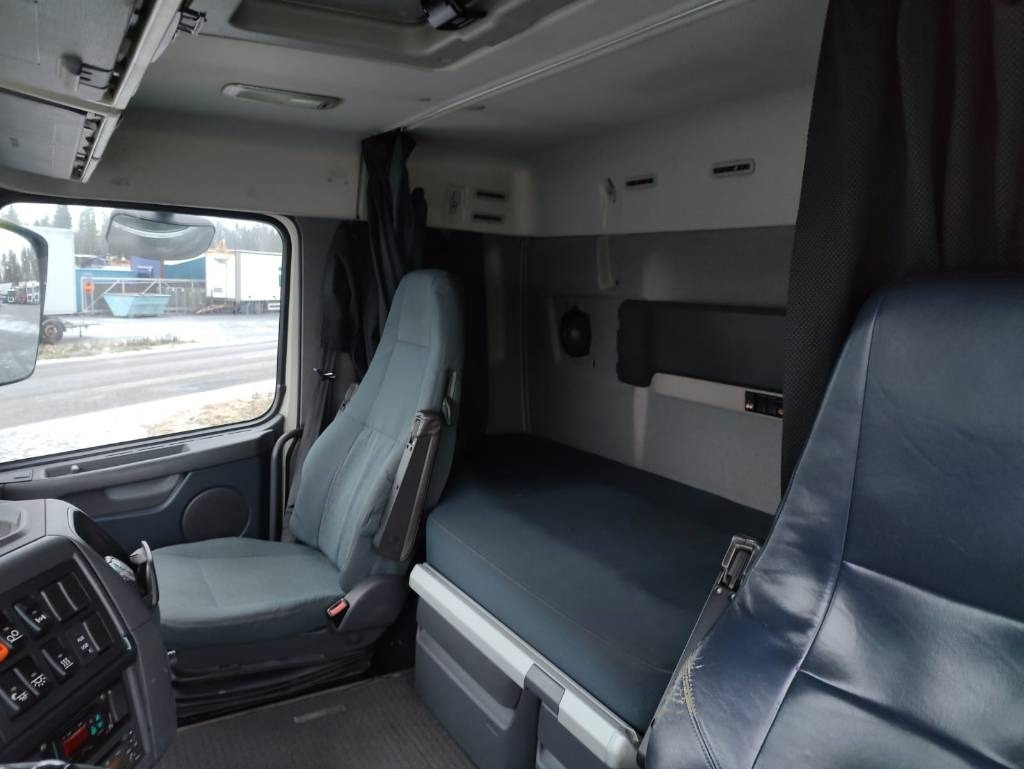 Kamion sandučar Volvo FH 13: slika Kamion sandučar Volvo FH 13 Kamion sandučar Volvo FH 13: slika Kamion sandučar Volvo FH 13