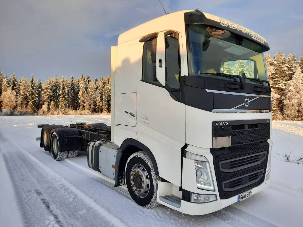 Volvo FH 13 - Kamion-šasija: slika Volvo FH 13 - Kamion-šasija Volvo FH 13 - Kamion-šasija: slika Volvo FH 13 - Kamion-šasija