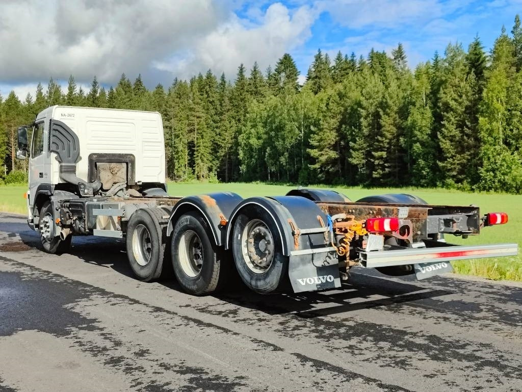 Volvo FM 13 400 - Kamion-šasija: slika Volvo FM 13 400 - Kamion-šasija Volvo FM 13 400 - Kamion-šasija: slika Volvo FM 13 400 - Kamion-šasija
