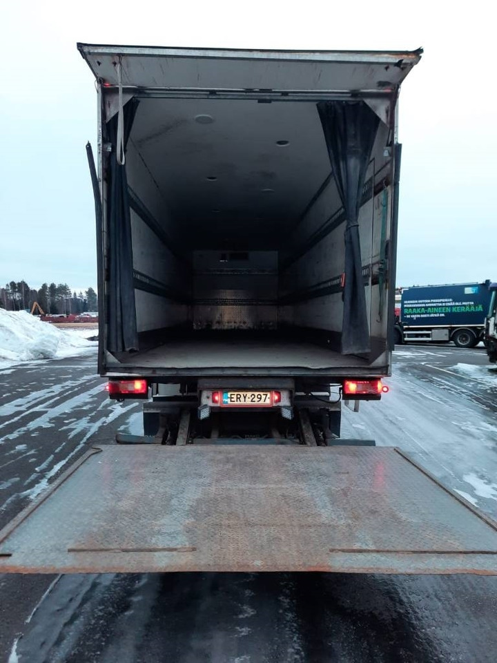Volvo FM 9 300 - Kamion sandučar: slika Volvo FM 9 300 - Kamion sandučar Volvo FM 9 300 - Kamion sandučar: slika Volvo FM 9 300 - Kamion sandučar