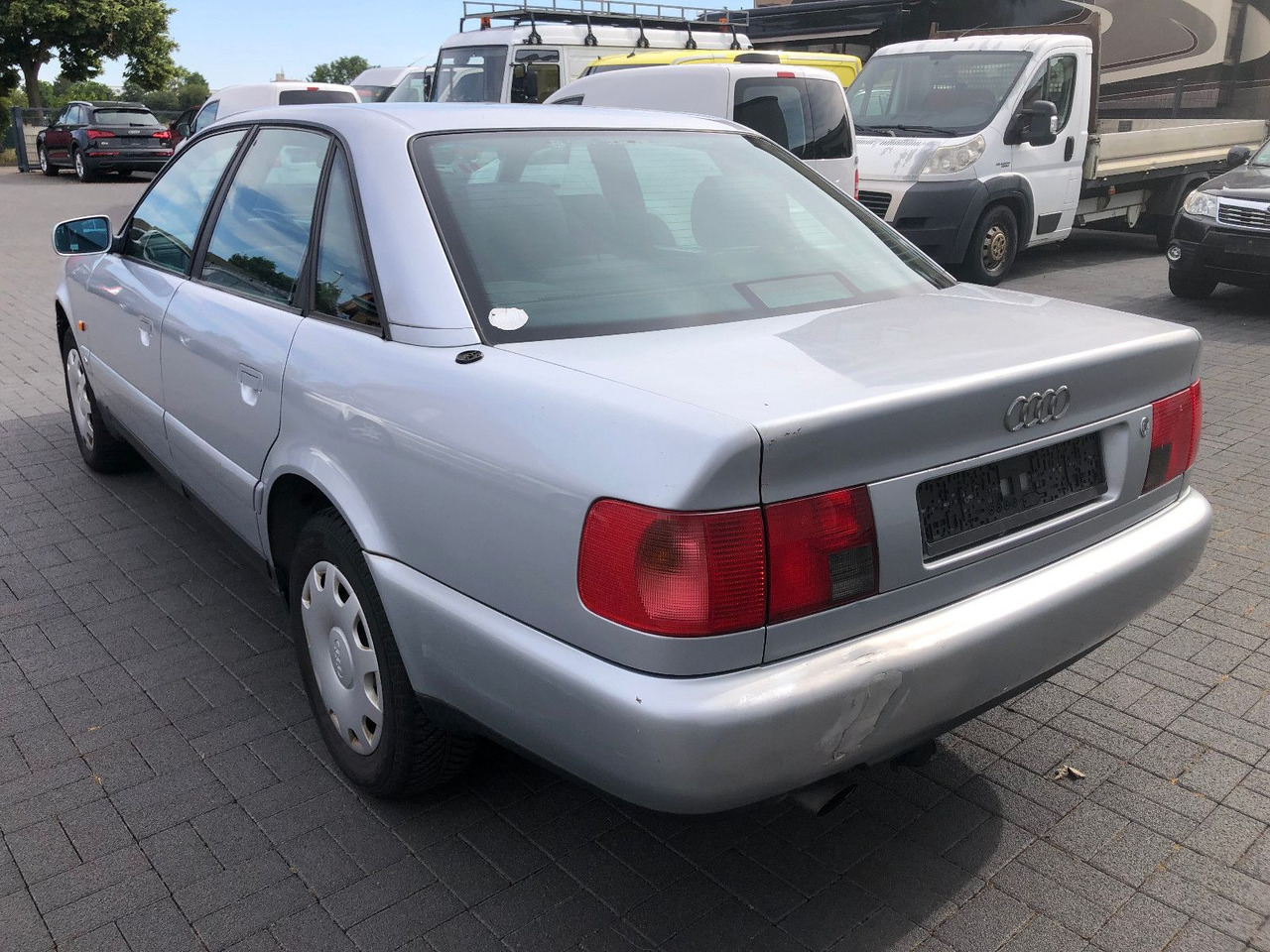 Audi A6 C4 1.8 Automatik - Limuzina: slika Audi A6 C4 1.8 Automatik - Limuzina Audi A6 C4 1.8 Automatik - Limuzina: slika Audi A6 C4 1.8 Automatik - Limuzina