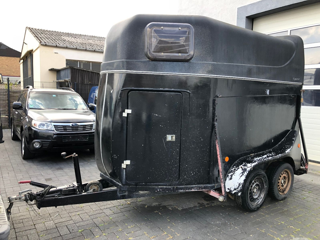 Eurotrailer Rausch 330 - Prikolica za prijevoz stoke: slika Eurotrailer Rausch 330 - Prikolica za prijevoz stoke Eurotrailer Rausch 330 - Prikolica za prijevoz stoke: slika Eurotrailer Rausch 330 - Prikolica za prijevoz stoke