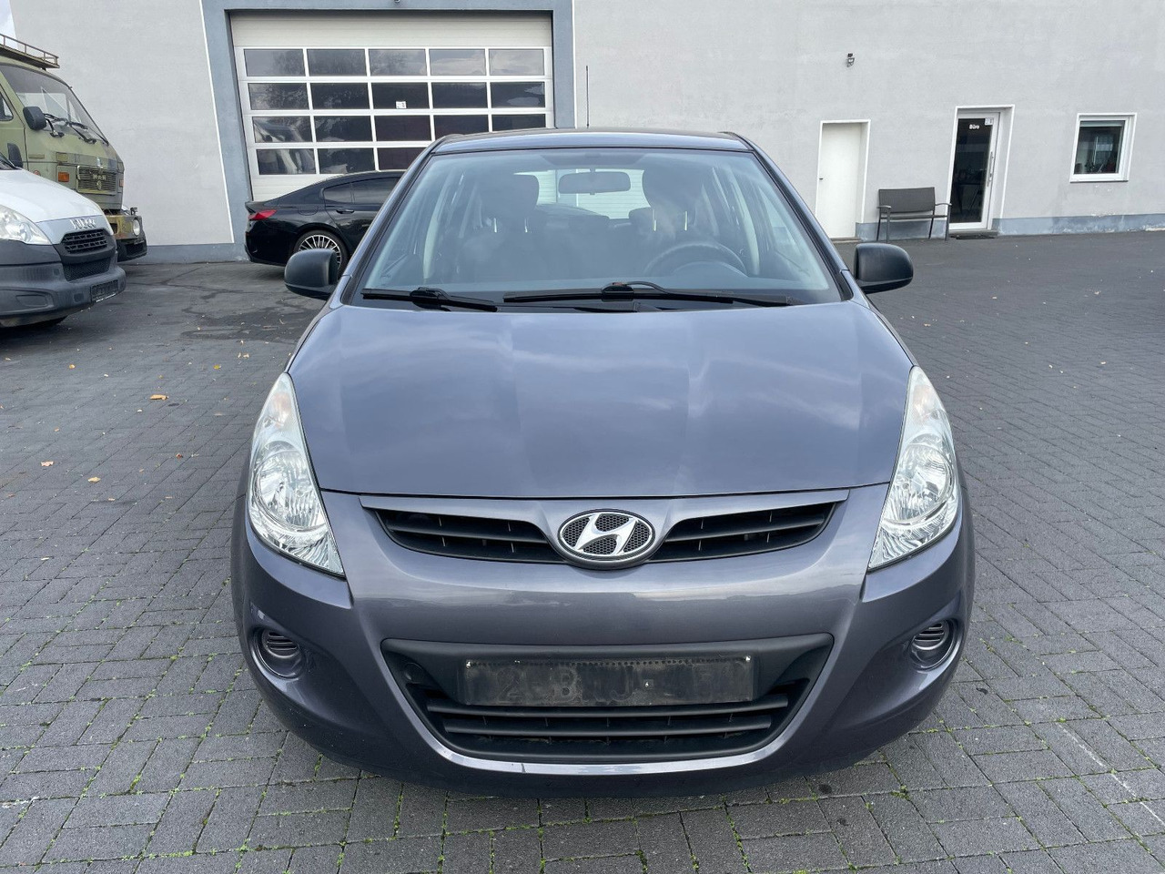 Hyundai i20 - Limuzina: slika  Hyundai i20 - Limuzina Hyundai i20 - Limuzina: slika  Hyundai i20 - Limuzina