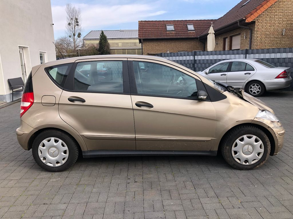 Mercedes-Benz A 150 A -Klasse A 150 - Automobil: slika Mercedes-Benz A 150 A -Klasse A 150 - Automobil Mercedes-Benz A 150 A -Klasse A 150 - Automobil: slika Mercedes-Benz A 150 A -Klasse A 150 - Automobil