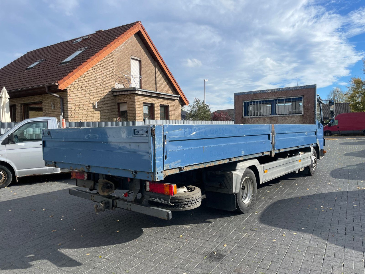 Mercedes-Benz Atego 818 Pritsche Euro 5 - Dostavno vozilo s ravnom platformom: slika Mercedes-Benz Atego 818 Pritsche Euro 5 - Dostavno vozilo s ravnom platformom Mercedes-Benz Atego 818 Pritsche Euro 5 - Dostavno vozilo s ravnom platformom: slika Mercedes-Benz Atego 818 Pritsche Euro 5 - Dostavno vozilo s ravnom platformom