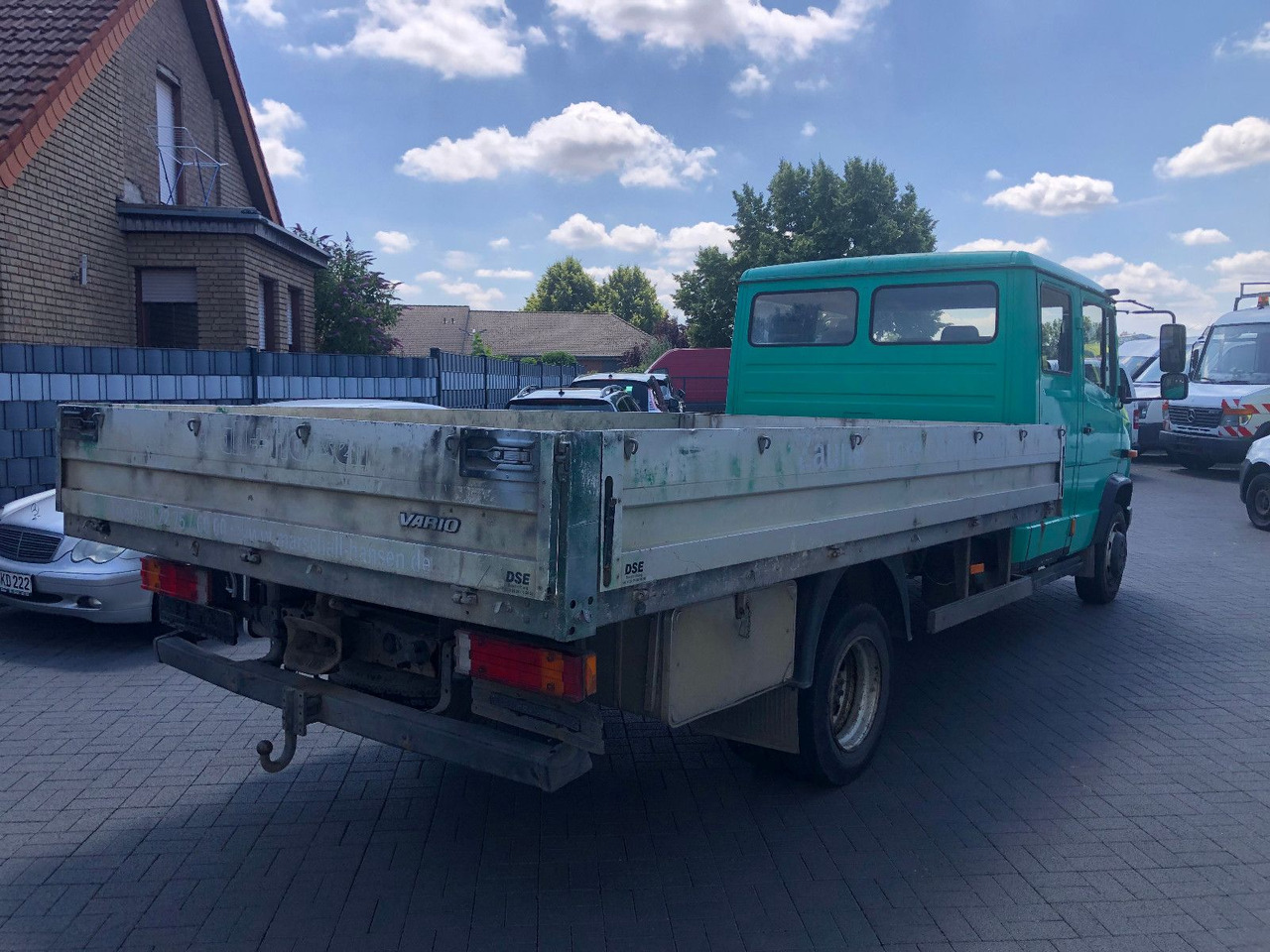 Mercedes-Benz Vario 818 D, DoKa - Dostavno vozilo s ravnom platformom, Dostavno vozilo s dvostrukom kabinom: slika Mercedes-Benz Vario 818 D, DoKa - Dostavno vozilo s ravnom platformom, Dostavno vozilo s dvostrukom kabinom Mercedes-Benz Vario 818 D, DoKa - Dostavno vozilo s ravnom platformom, Dostavno vozilo s dvostrukom kabinom: slika Mercedes-Benz Vario 818 D, DoKa - Dostavno vozilo s ravnom platformom, Dostavno vozilo s dvostrukom kabinom