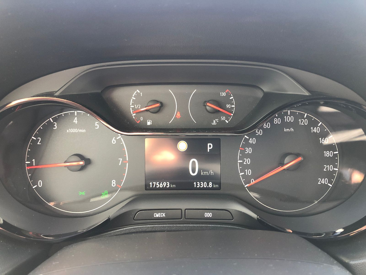 SUV Opel Grandland (X) 1.5 D Automatik Business Edition: slika SUV Opel Grandland (X) 1.5 D Automatik Business Edition