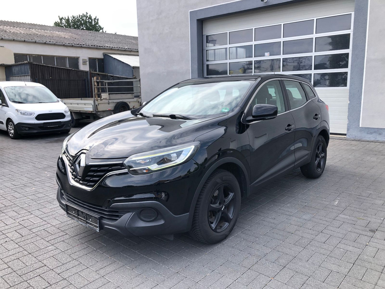 Renault Kadjar 1.2i Life - SUV: slika Renault Kadjar 1.2i Life - SUV Renault Kadjar 1.2i Life - SUV: slika Renault Kadjar 1.2i Life - SUV