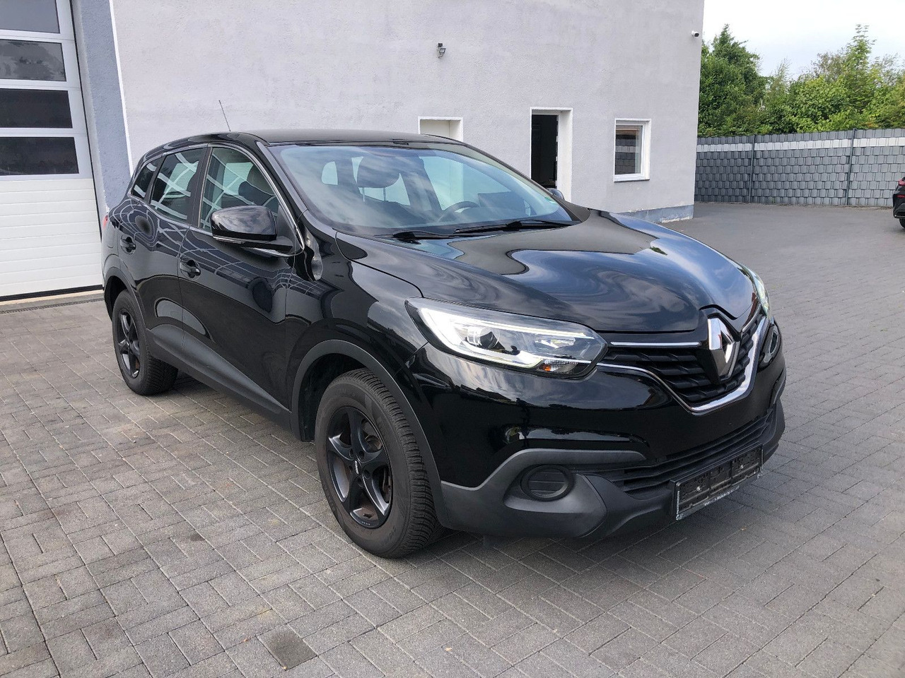 Renault Kadjar 1.2i Life - SUV: slika Renault Kadjar 1.2i Life - SUV Renault Kadjar 1.2i Life - SUV: slika Renault Kadjar 1.2i Life - SUV