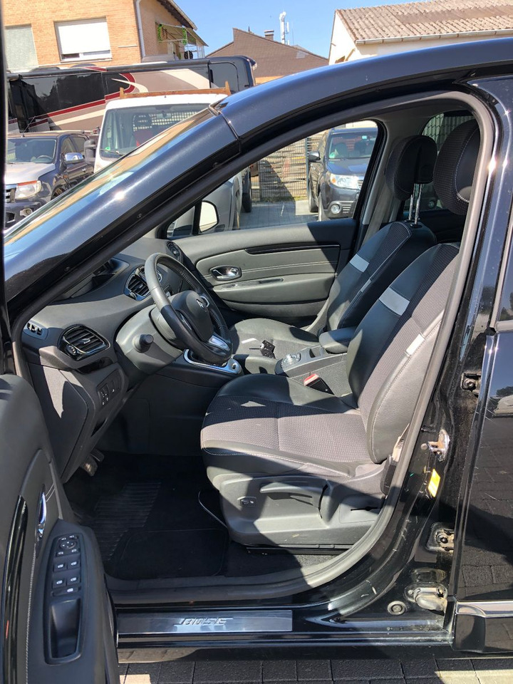 Zakup Renault Scenic Grand 2.0 dCi 150 BOSE Edition,Automatik Renault Scenic Grand 2.0 dCi 150 BOSE Edition,Automatik: slika Zakup Renault Scenic Grand 2.0 dCi 150 BOSE Edition,Automatik Renault Scenic Grand 2.0 dCi 150 BOSE Edition,Automatik Zakup Renault Scenic Grand 2.0 dCi 150 BOSE Edition,Automatik Renault Scenic Grand 2.0 dCi 150 BOSE Edition,Automatik: slika Zakup Renault Scenic Grand 2.0 dCi 150 BOSE Edition,Automatik Renault Scenic Grand 2.0 dCi 150 BOSE Edition,Automatik
