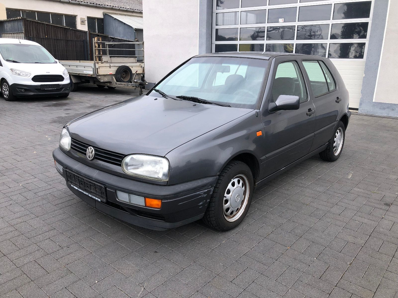 Volkswagen Golf 1.8 GL Klima - Limuzina: slika Volkswagen Golf 1.8 GL Klima - Limuzina Volkswagen Golf 1.8 GL Klima - Limuzina: slika Volkswagen Golf 1.8 GL Klima - Limuzina