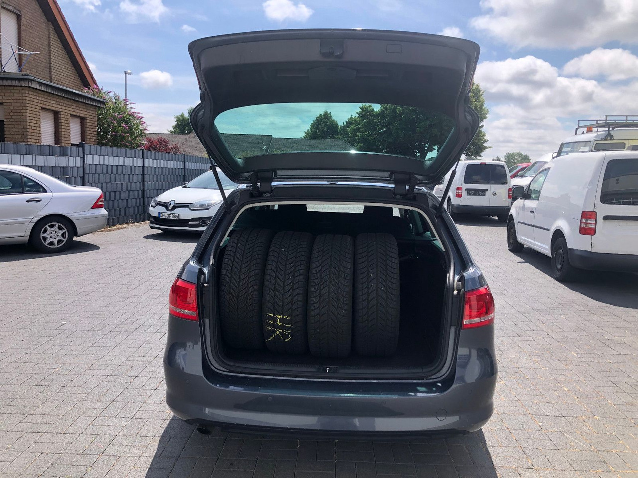 Karavan Volkswagen Passat Variant 1.4 TSi Trendline: slika Karavan Volkswagen Passat Variant 1.4 TSi Trendline