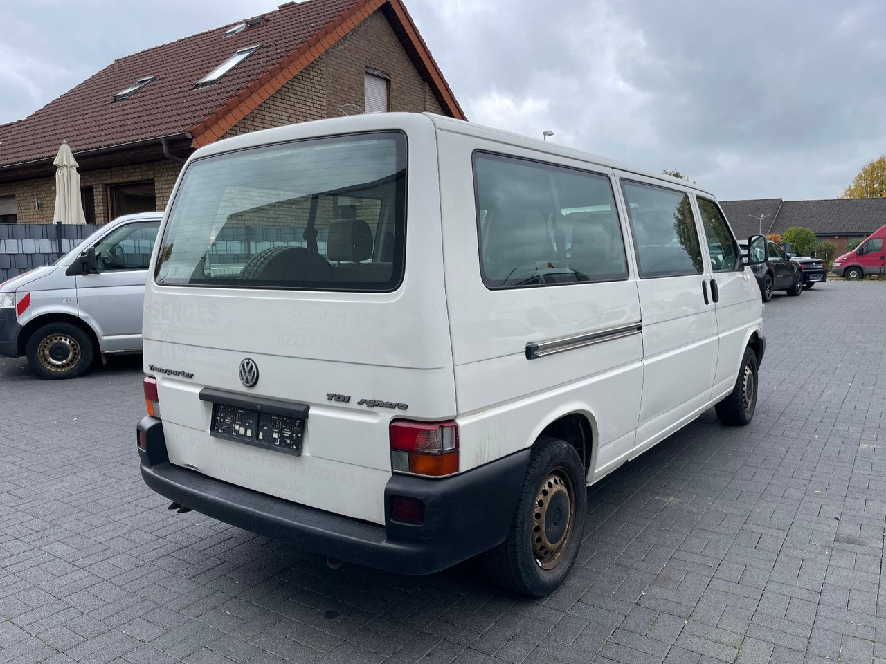 Volkswagen T4 Caravelle 2,5 TDI 75kW syncro lang, 9-Sitzer - Putnički kombi: slika Volkswagen T4 Caravelle 2,5 TDI 75kW syncro lang, 9-Sitzer - Putnički kombi Volkswagen T4 Caravelle 2,5 TDI 75kW syncro lang, 9-Sitzer - Putnički kombi: slika Volkswagen T4 Caravelle 2,5 TDI 75kW syncro lang, 9-Sitzer - Putnički kombi