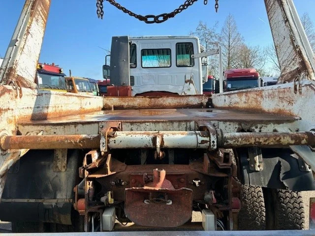 Utovarivač s proklizavajućim upravljanjem Iveco Eurocargo 135E23WR 4x4 FULL STEEL PORTAL CONTAINER (EURO 2 / ZF MANUAL GEARBOX / REDUCTION AXLES / FULL STEEL SUSPENSION): slika Utovarivač s proklizavajućim upravljanjem Iveco Eurocargo 135E23WR 4x4 FULL STEEL PORTAL CONTAINER (EURO 2 / ZF MANUAL GEARBOX / REDUCTION AXLES / FULL STEEL SUSPENSION)