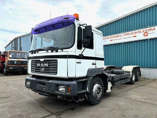 MAN 26.414 FNL-T (6-CILINDERHEADS) 6x4 CHASSIS (EURO 2 / ZF16 MANUAL GEARBOX / REDUCTION AXLES) - Kamion-šasija: slika MAN 26.414 FNL-T (6-CILINDERHEADS) 6x4 CHASSIS (EURO 2 / ZF16 MANUAL GEARBOX / REDUCTION AXLES) - Kamion-šasija MAN 26.414 FNL-T (6-CILINDERHEADS) 6x4 CHASSIS (EURO 2 / ZF16 MANUAL GEARBOX / REDUCTION AXLES) - Kamion-šasija: slika MAN 26.414 FNL-T (6-CILINDERHEADS) 6x4 CHASSIS (EURO 2 / ZF16 MANUAL GEARBOX / REDUCTION AXLES) - Kamion-šasija