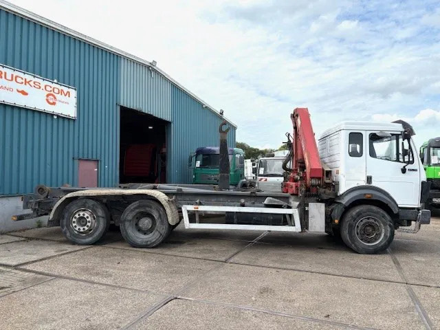 Mercedes-Benz SK 2527 6x2 HOOK-ARM SYSTEM WITH HMF CRANE (V6 ENGINE / ZF MANUAL GEARBOX / REDUCTION AXLE / STEEL SUSPENSION / P.T.O.) - Kamion s kukastom dizalicom, Kamion s kranom: slika Mercedes-Benz SK 2527 6x2 HOOK-ARM SYSTEM WITH HMF CRANE (V6 ENGINE / ZF MANUAL GEARBOX / REDUCTION AXLE / STEEL SUSPENSION / P.T.O.) - Kamion s kukastom dizalicom, Kamion s kranom Mercedes-Benz SK 2527 6x2 HOOK-ARM SYSTEM WITH HMF CRANE (V6 ENGINE / ZF MANUAL GEARBOX / REDUCTION AXLE / STEEL SUSPENSION / P.T.O.) - Kamion s kukastom dizalicom, Kamion s kranom: slika Mercedes-Benz SK 2527 6x2 HOOK-ARM SYSTEM WITH HMF CRANE (V6 ENGINE / ZF MANUAL GEARBOX / REDUCTION AXLE / STEEL SUSPENSION / P.T.O.) - Kamion s kukastom dizalicom, Kamion s kranom