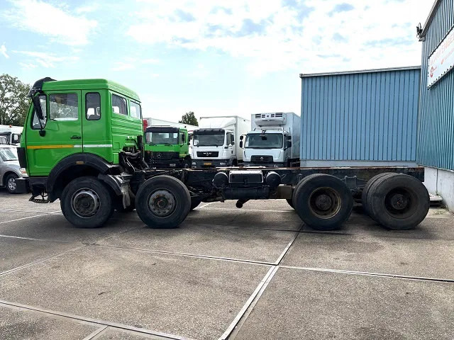 Mercedes-Benz SK 3335K 8x4 FULL STEEL CHASSIS (ZF16 MANUAL GEARBOX / RETARDER / FULL STEEL SUSPENSION / REDUCTION AXLES) - Kamion-šasija: slika Mercedes-Benz SK 3335K 8x4 FULL STEEL CHASSIS (ZF16 MANUAL GEARBOX / RETARDER / FULL STEEL SUSPENSION / REDUCTION AXLES) - Kamion-šasija Mercedes-Benz SK 3335K 8x4 FULL STEEL CHASSIS (ZF16 MANUAL GEARBOX / RETARDER / FULL STEEL SUSPENSION / REDUCTION AXLES) - Kamion-šasija: slika Mercedes-Benz SK 3335K 8x4 FULL STEEL CHASSIS (ZF16 MANUAL GEARBOX / RETARDER / FULL STEEL SUSPENSION / REDUCTION AXLES) - Kamion-šasija