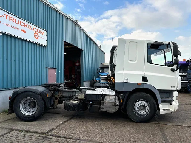 DAF CF 85.410 4x2 SLEEPERCAB (ZF16 MANUAL GEARBOX / EURO 5 / AIRCONDITIONING) - Tegljač: slika DAF CF 85.410 4x2 SLEEPERCAB (ZF16 MANUAL GEARBOX / EURO 5 / AIRCONDITIONING) - Tegljač DAF CF 85.410 4x2 SLEEPERCAB (ZF16 MANUAL GEARBOX / EURO 5 / AIRCONDITIONING) - Tegljač: slika DAF CF 85.410 4x2 SLEEPERCAB (ZF16 MANUAL GEARBOX / EURO 5 / AIRCONDITIONING) - Tegljač