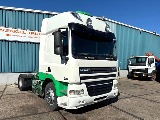 DAF CF 85.410 SPACECAB 4x2 (ZF16 MANUAL GEARBOX / MX-BRAKE / 995 LITER DIESELTANK / AIRCONDITIONING / FRIDGE UNTHER BED) - Tegljač: slika DAF CF 85.410 SPACECAB 4x2 (ZF16 MANUAL GEARBOX / MX-BRAKE / 995 LITER DIESELTANK / AIRCONDITIONING / FRIDGE UNTHER BED) - Tegljač DAF CF 85.410 SPACECAB 4x2 (ZF16 MANUAL GEARBOX / MX-BRAKE / 995 LITER DIESELTANK / AIRCONDITIONING / FRIDGE UNTHER BED) - Tegljač: slika DAF CF 85.410 SPACECAB 4x2 (ZF16 MANUAL GEARBOX / MX-BRAKE / 995 LITER DIESELTANK / AIRCONDITIONING / FRIDGE UNTHER BED) - Tegljač
