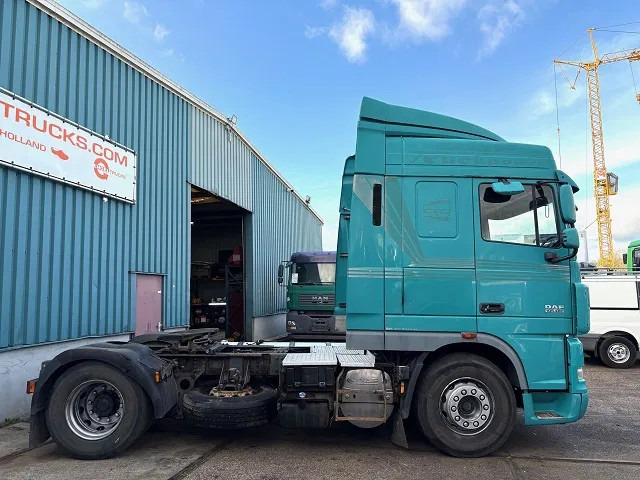 DAF XF 105.460 SPACECAB (EURO 5 / ZF16 MANUAL GEARBOX / P.T.O. / AIRCONDITIONING / FRIDGE UNDER BED / ETC.) - Tegljač: slika DAF XF 105.460 SPACECAB (EURO 5 / ZF16 MANUAL GEARBOX / P.T.O. / AIRCONDITIONING / FRIDGE UNDER BED / ETC.) - Tegljač DAF XF 105.460 SPACECAB (EURO 5 / ZF16 MANUAL GEARBOX / P.T.O. / AIRCONDITIONING / FRIDGE UNDER BED / ETC.) - Tegljač: slika DAF XF 105.460 SPACECAB (EURO 5 / ZF16 MANUAL GEARBOX / P.T.O. / AIRCONDITIONING / FRIDGE UNDER BED / ETC.) - Tegljač