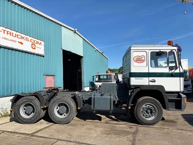 MAN 26.372 DFS 6x4 FULL STEEL TRACTOR (MANUAL GEARBOX / FULL STEEL SUSPENSION / REDUCTION AXLES) - Tegljač: slika MAN 26.372 DFS 6x4 FULL STEEL TRACTOR (MANUAL GEARBOX / FULL STEEL SUSPENSION / REDUCTION AXLES) - Tegljač MAN 26.372 DFS 6x4 FULL STEEL TRACTOR (MANUAL GEARBOX / FULL STEEL SUSPENSION / REDUCTION AXLES) - Tegljač: slika MAN 26.372 DFS 6x4 FULL STEEL TRACTOR (MANUAL GEARBOX / FULL STEEL SUSPENSION / REDUCTION AXLES) - Tegljač