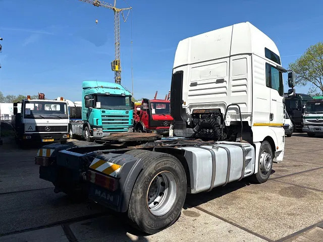 MAN TGA 18.410 FLS XXL (6-CILINDER HEADS / ZF16 MANUAL GEARBOX / ZF-INTARDER / HYDRAULIC KIT / P.T.O. / AIRCONDITIONING) - Tegljač: slika MAN TGA 18.410 FLS XXL (6-CILINDER HEADS / ZF16 MANUAL GEARBOX / ZF-INTARDER / HYDRAULIC KIT / P.T.O. / AIRCONDITIONING) - Tegljač MAN TGA 18.410 FLS XXL (6-CILINDER HEADS / ZF16 MANUAL GEARBOX / ZF-INTARDER / HYDRAULIC KIT / P.T.O. / AIRCONDITIONING) - Tegljač: slika MAN TGA 18.410 FLS XXL (6-CILINDER HEADS / ZF16 MANUAL GEARBOX / ZF-INTARDER / HYDRAULIC KIT / P.T.O. / AIRCONDITIONING) - Tegljač